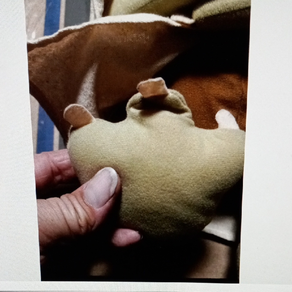 18" Green Yoda Plush - Picture 9 of 12